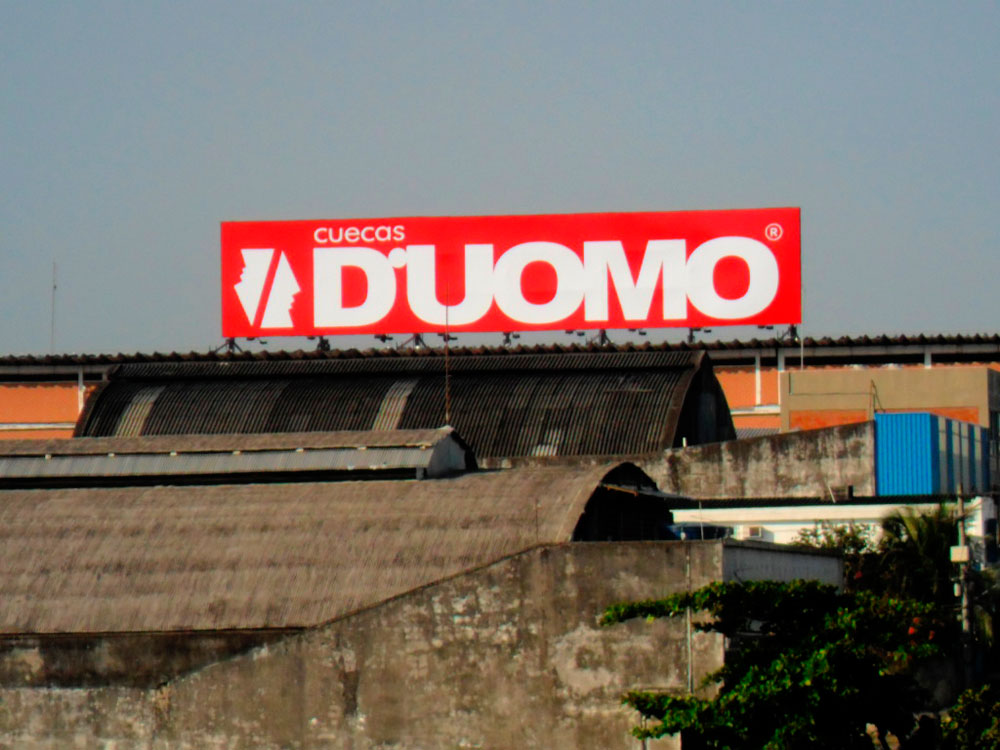 Letreiro em ACM